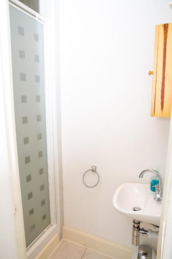 Sandgate 2-Bed Apartment In Ayr Central Location ภายนอก รูปภาพ