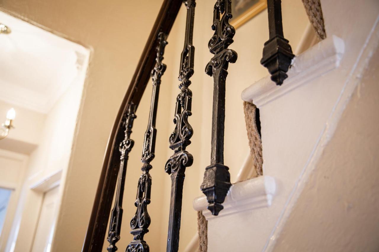 Sandgate 2-Bed Apartment In Ayr Central Location ภายนอก รูปภาพ